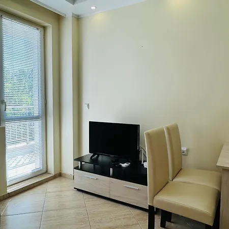 Life Style 6 15 Apartment *